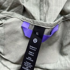 Lululemon rain jacket